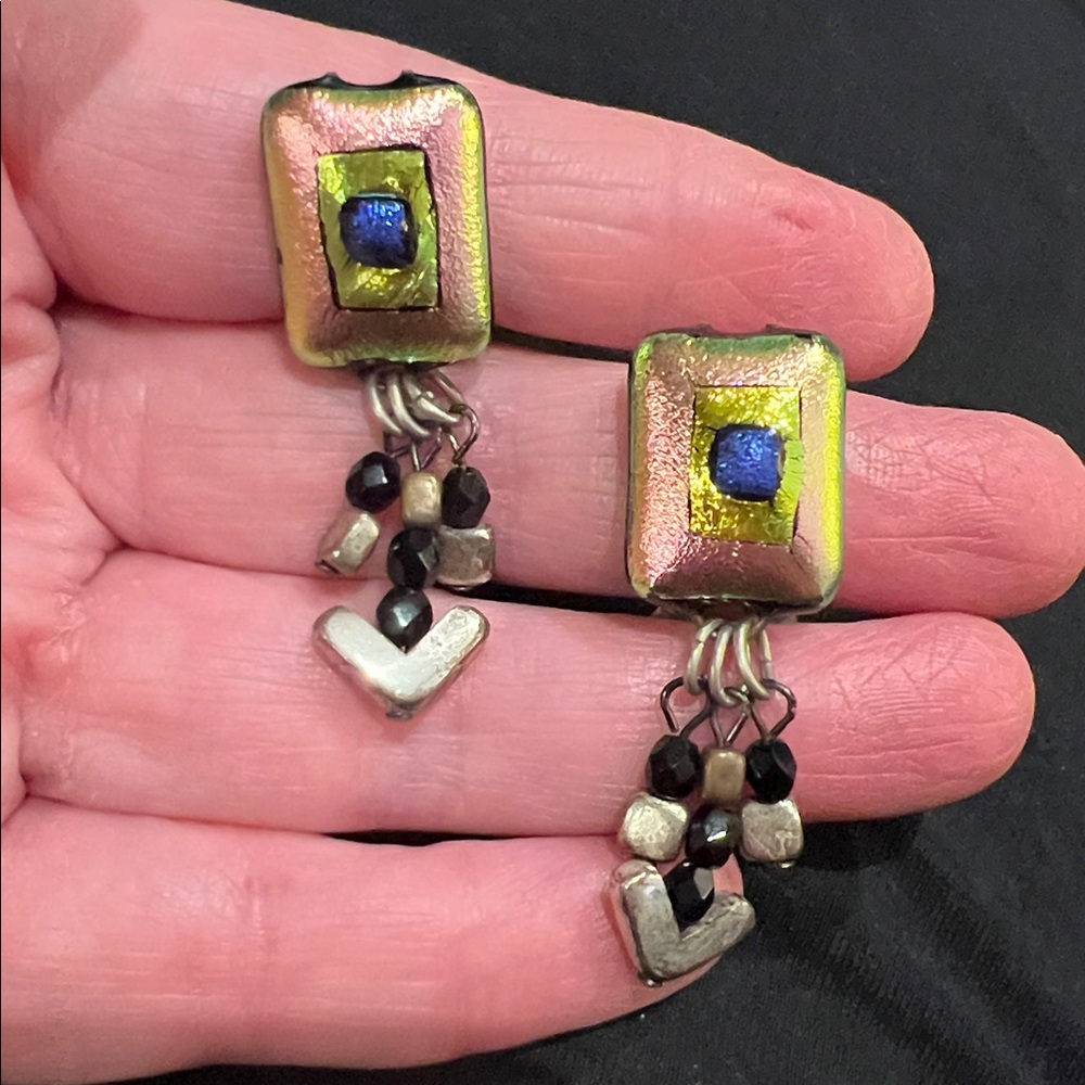 Vtg Glass Handmade Clip Earrings 🥰